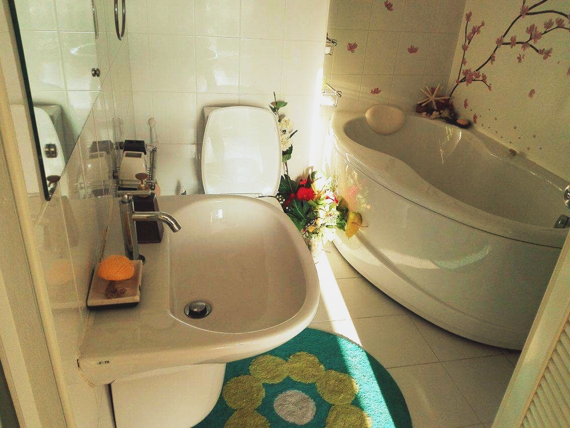 Individual Travel Phuket Houseroom: Shower Individual Travel Phuket Houseroom: Shower